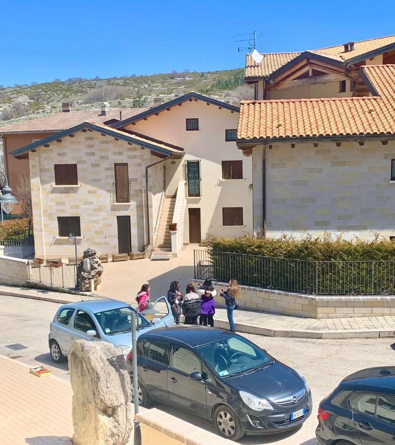 Appartamento La Loggia Rocca di Mezzo Esterno foto