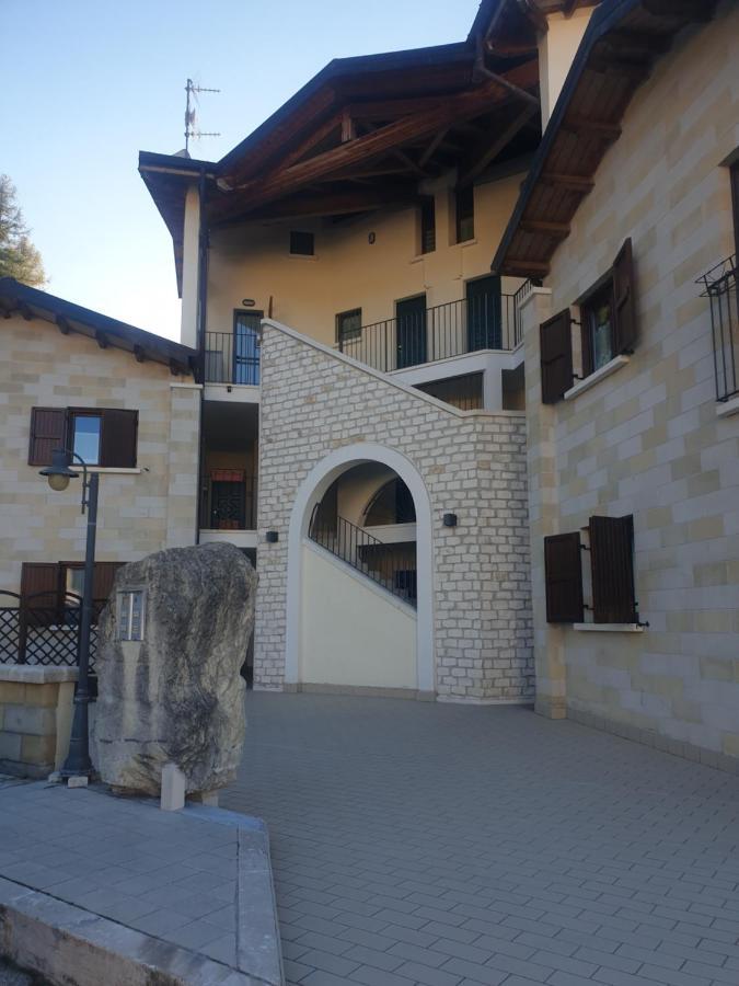Appartamento La Loggia Rocca di Mezzo Esterno foto