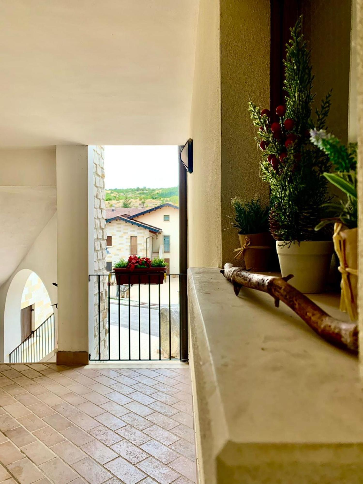 Appartamento La Loggia Rocca di Mezzo Esterno foto